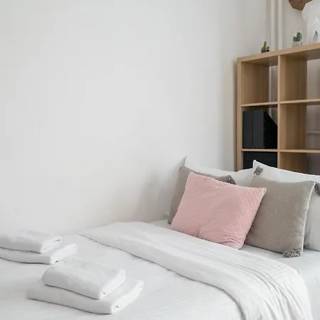 Park Praski Inviting Apartment *